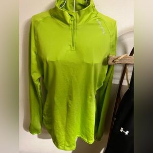 Under Armour fitted 1/4 zip size L